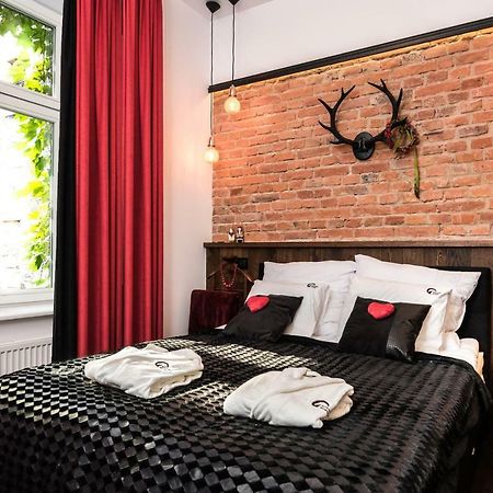 Wooden Horse - New Apartment - Old Town Краков Экстерьер фото